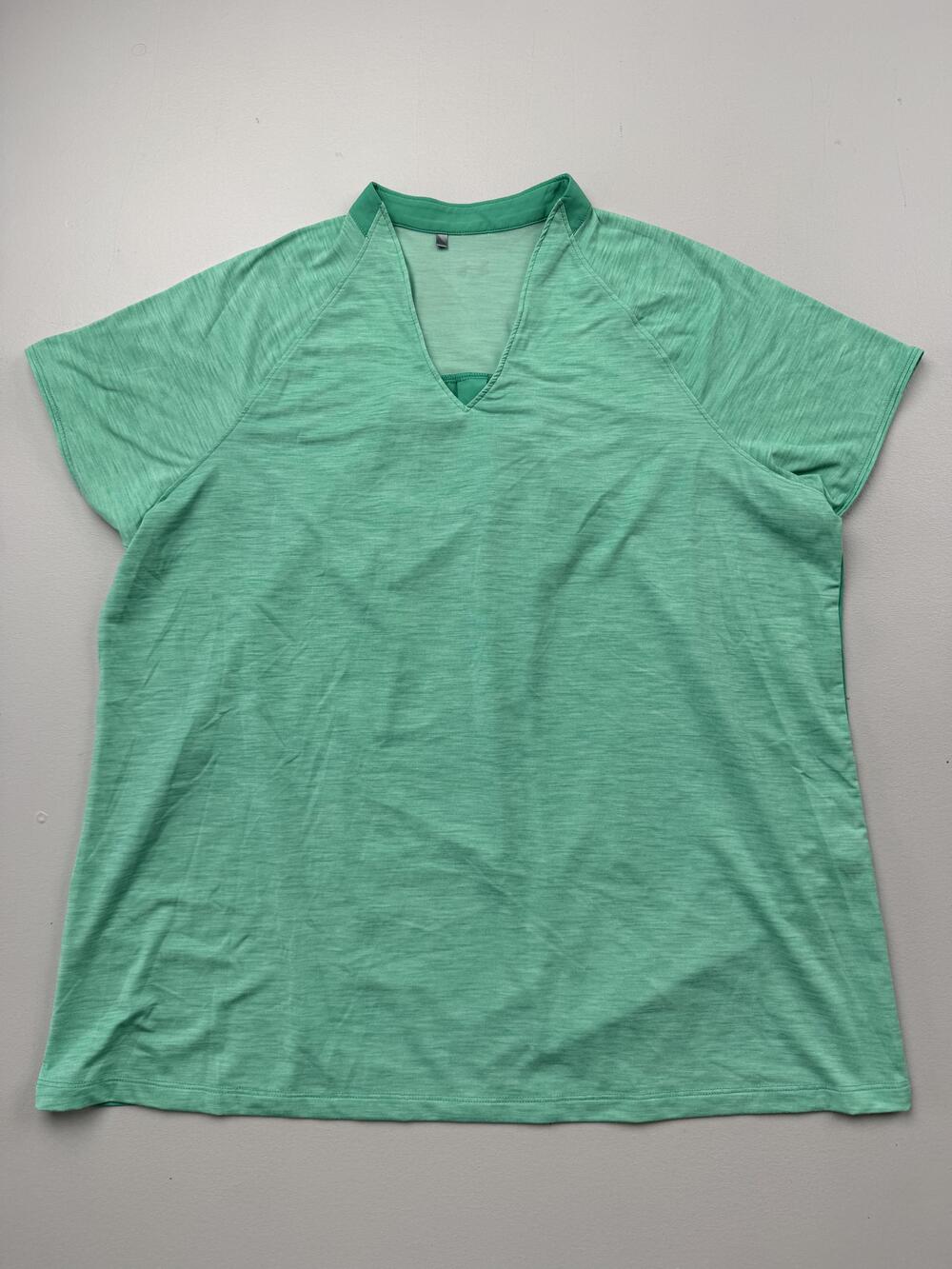 Under Armour Shirt Womens Green Short Sleeve V Neck Lightweight Top Gym Read